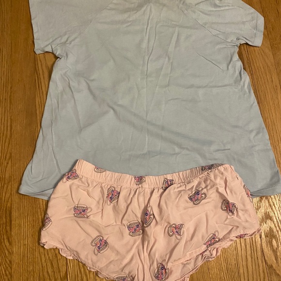 Pajama set - Picture 2 of 4